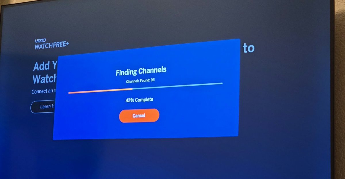 radioman_dan's tweet photo. Does television is so awesome? I should have bought it right when it first came out. You turn it on, you, do the programming. The updates through your telephone. If you don't have wifi by tethering. I now have the air television new. T v guide by zip code, no cable. https://t.co/r2bdAW7URM