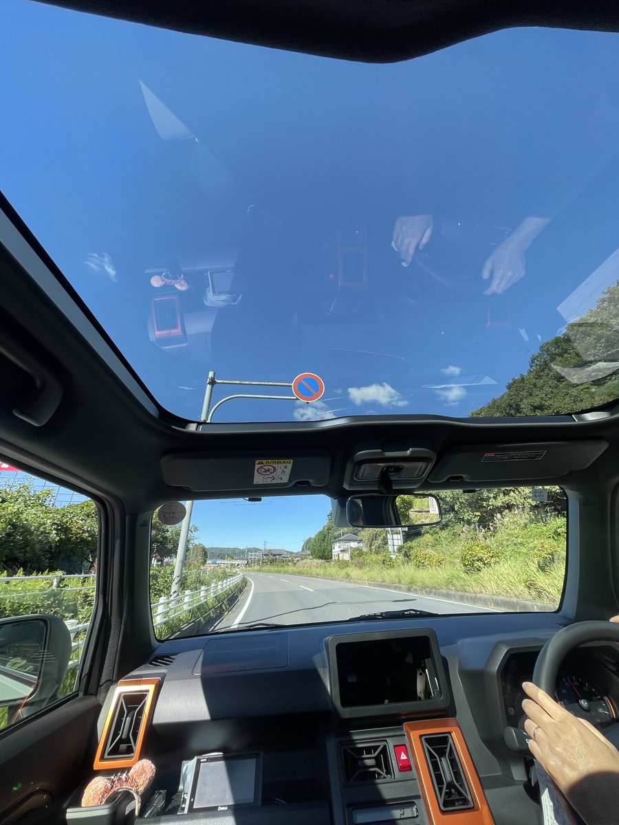 Yuutoyume's tweet photo. 午後は恵那から中津川へ
側溝に蟹がいた🦀
TAFT試運転ルーフ開けるとかなりイイ✨ https://t.co/YtWGrui5Pp