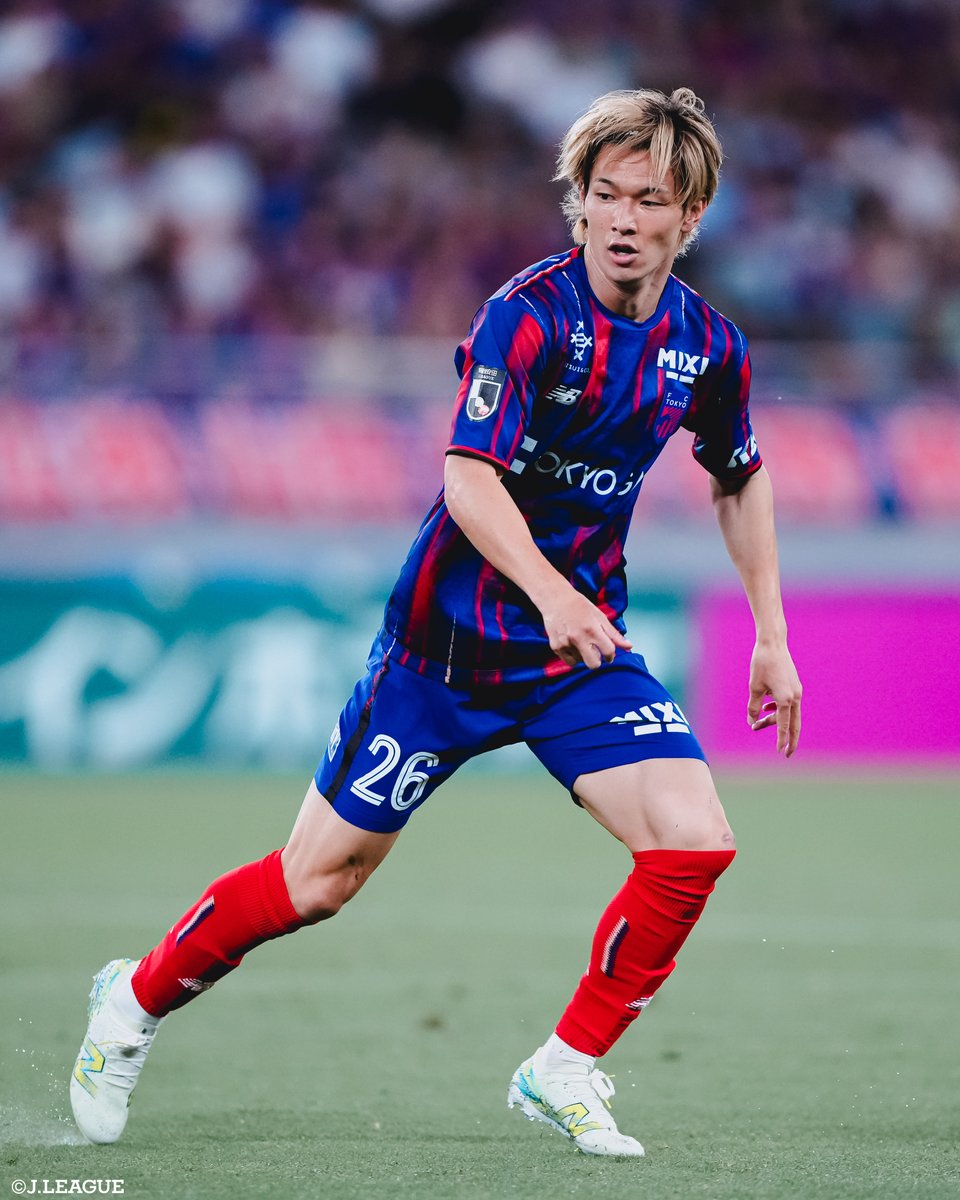 J_League's tweet photo. 🎂 HAPPY BIRTHDAY 🎂

本日10月7日は
FC東京
長倉幹樹 選手の27歳の誕生日です👏

長倉選手、
おめでとうございます🎊

@fctokyoofficial
#Ｊリーグ https://t.co/OsflBh638Z
