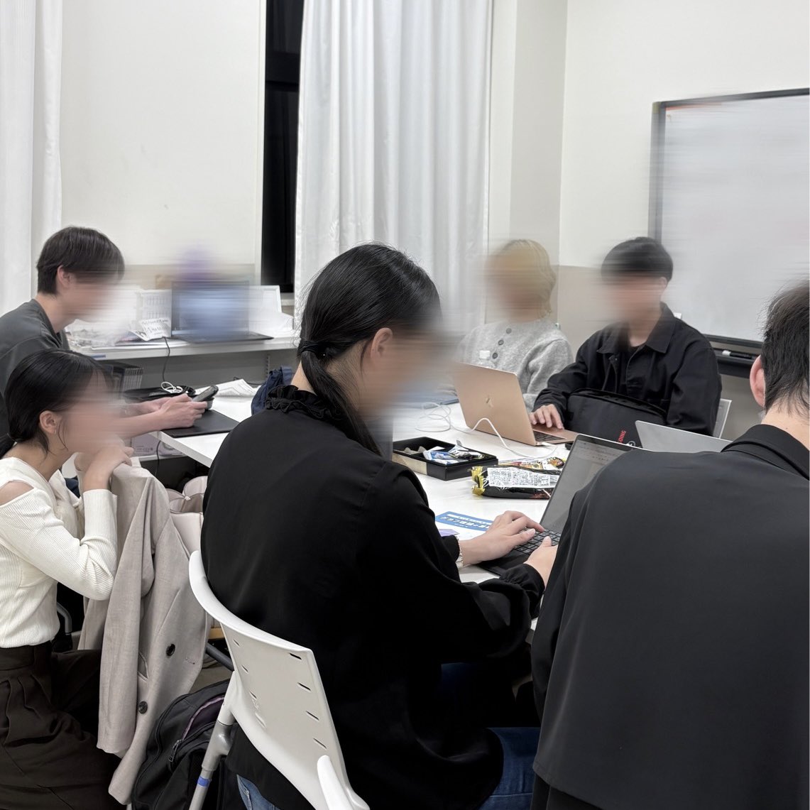 SHADECOR_ksc's tweet photo. 本日は活動日✨
新たなプロジェクトについて話し合いました🗣️ https://t.co/9K93G6Zzft