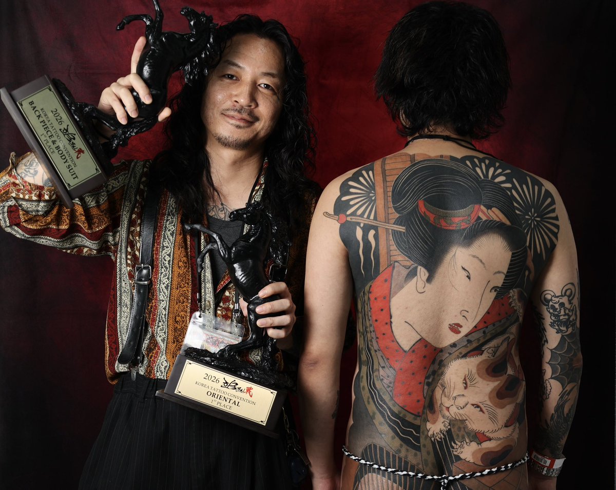 peco_tattooer's tweet photo. I took first place🥇 in two categories on Korea tattoo Convention🇰🇷
 Best of Back Piece & Bodysuit" and
"Best of Oriental" 🔥🔥🔥

Both are popular categories with over 30 entries each, so I'm thrilled to have been chosen by such wonderful judges!!

Thank you kotaro for letting me work on your back!!
Great job to all the organizers and staff as well😭
I'm already looking forward to next year🔥

korea_tattoo_convention Best of Back piece&Body suit Best of Orientalの2つの部門で1位🥇を頂きました🔥🔥🔥

どちらも30名以上のエントリーがある人気のカテゴリーでとても素晴らしいジャッジの方々に選んで頂けてとても嬉しいです！
背中を預けてくれたkotaroもありがとう！

オーガナイザーやスタッフの���様もお疲れ様でした！
また来年楽しみにしてます🔥

Sponsor by pepax.  flag_ts.
use for @BishopRotary @pantheraink @worldfamousink @thesolidink @third.home.tattoo @bokusai.jp