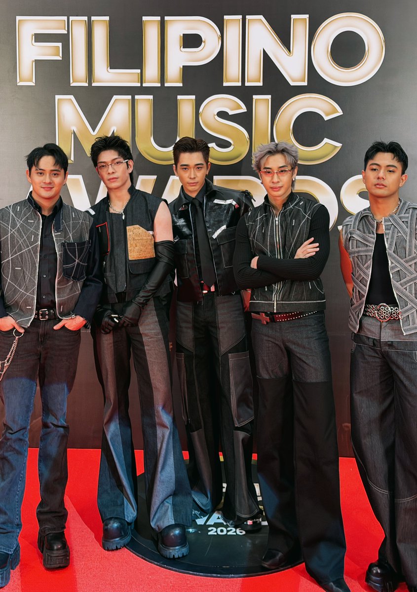 bgyo_ph's tweet photo. Red carpet ready and looking fresh at the Filipino Music Awards!✨💙

BGYO STARS AT FMA

#BGYO
#BGYOForFilipinoMusicAwards
#BGYOForFMAs
#FilipinoMusicAwards
#FMAs https://t.co/D64u2qRmP6