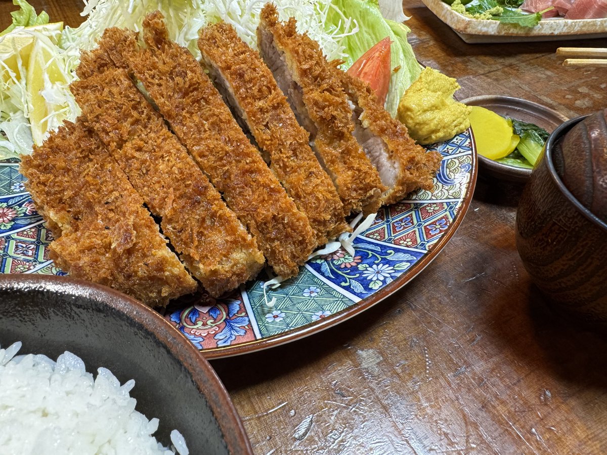 akadu2's tweet photo. デカすぎ https://t.co/6NHl1qouZy