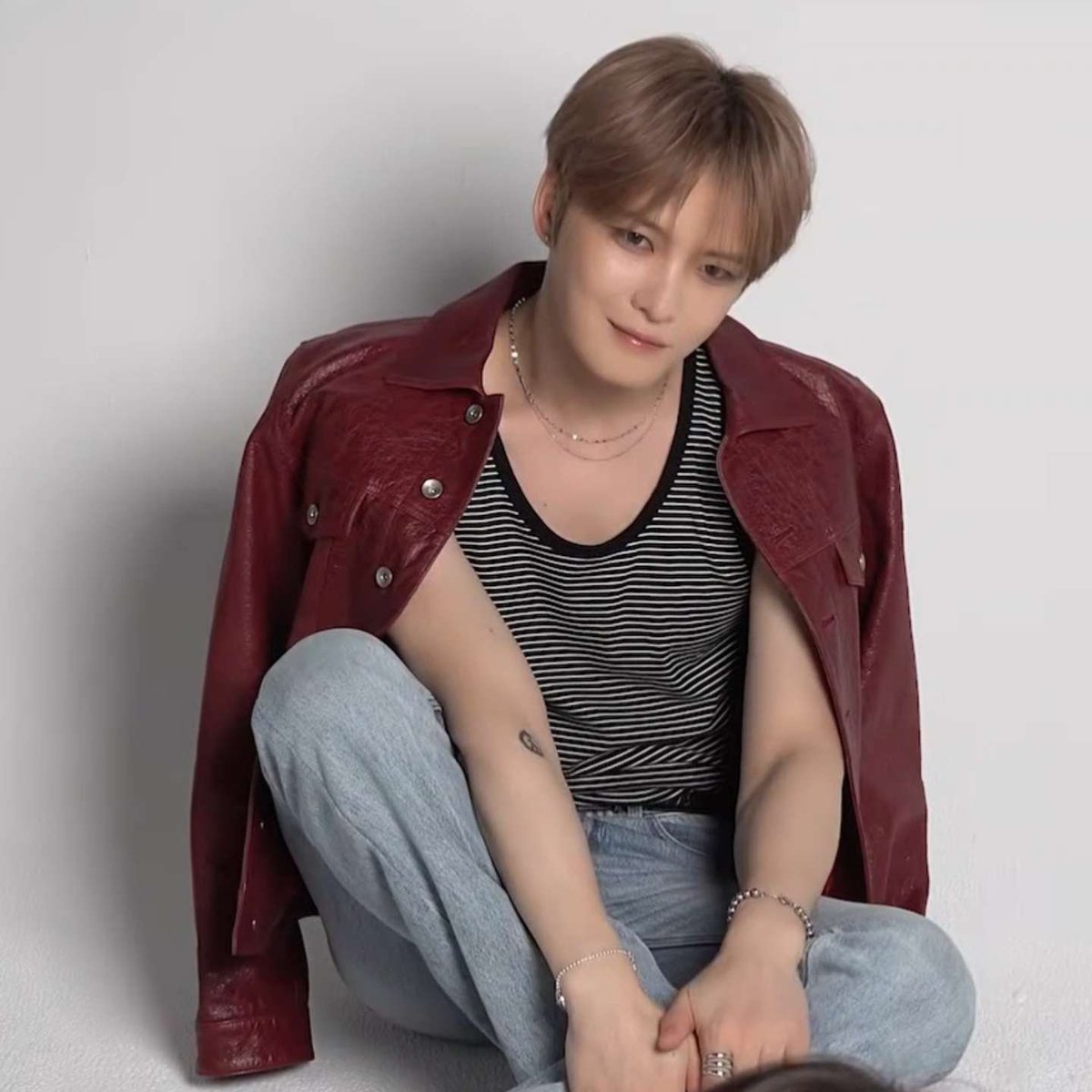 IamU_JJ's tweet photo. 아무리 그래도 역시 우리 재중이는 웃는게 가장 예뻐 :)_🌼🌼🌼 https://t.co/jJqbMysQ2R