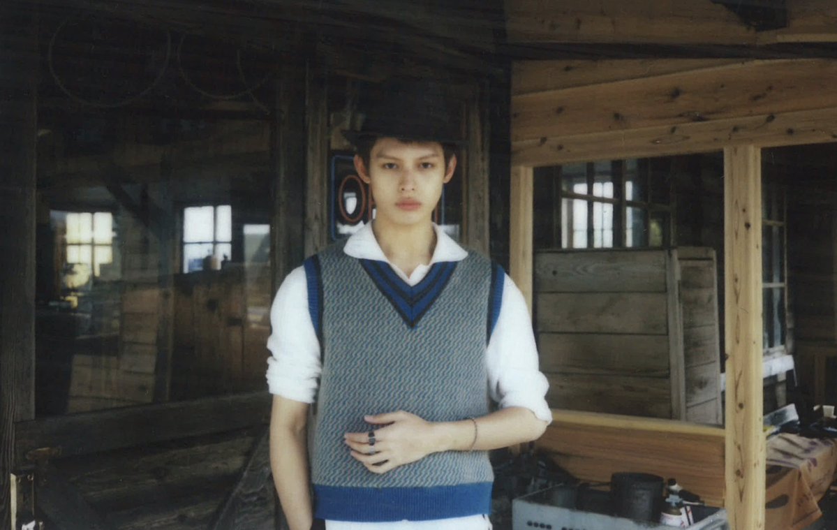 chaoyufm's tweet photo. #JAMES ACAI MV 2 https://t.co/0kv7fBHI6R