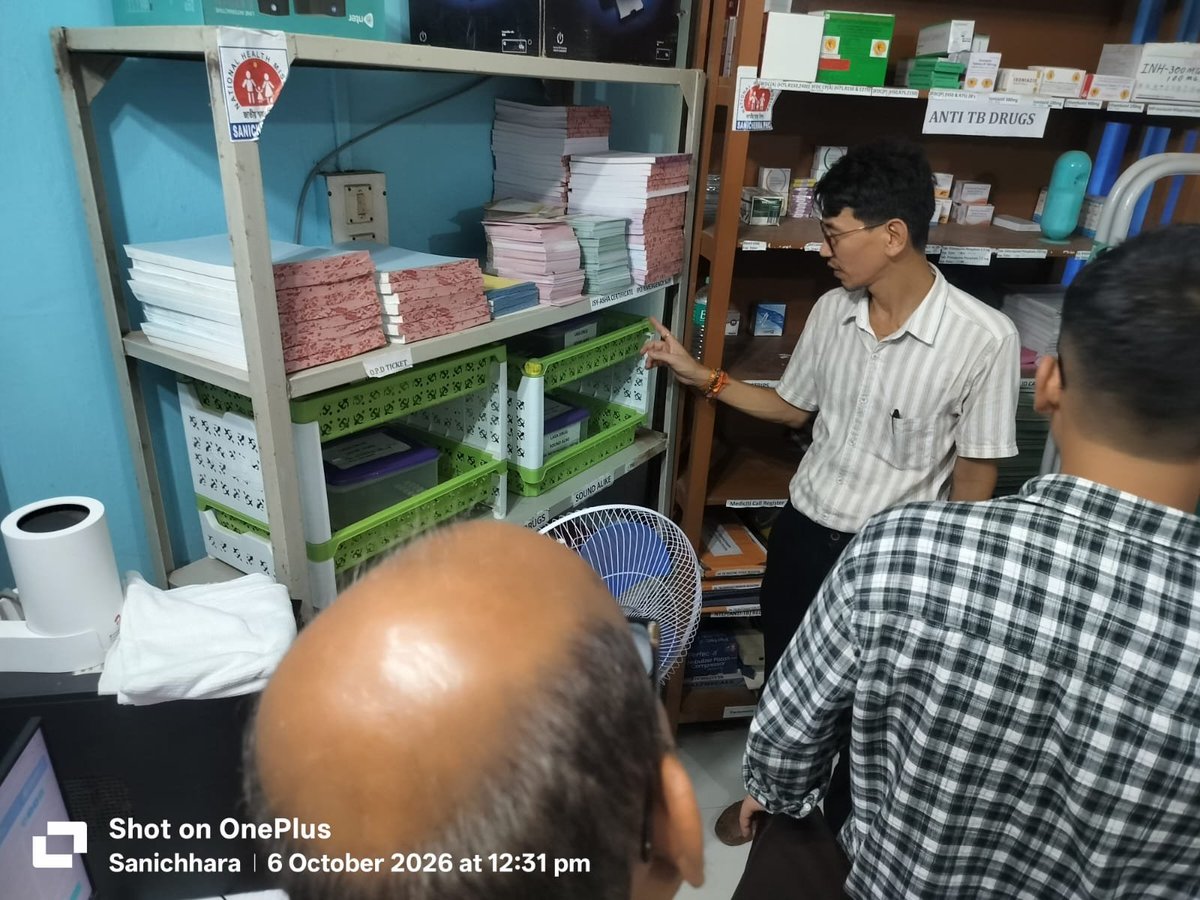 DHFWSN's tweet photo. Kayakalp peer assessment at Sanicherra PHC on 6-10-26 https://t.co/7gHbMiH5gS