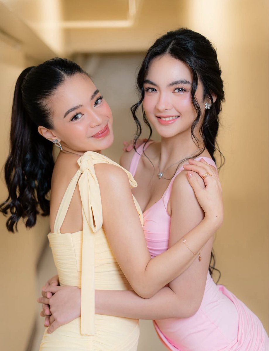 krispykaisha's tweet photo. 💛🩷 https://t.co/vJ29SzzPuy