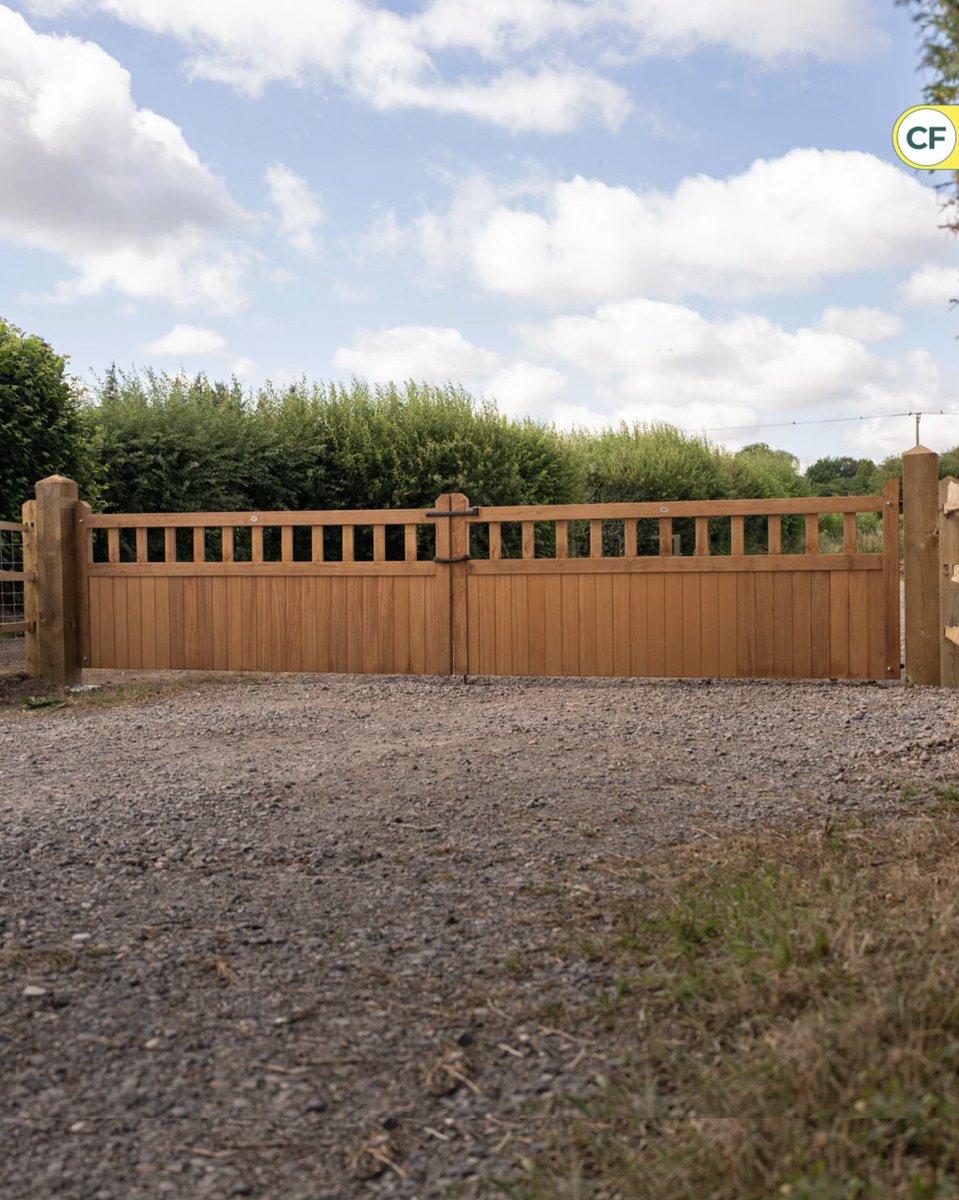 CharfleetsFenc's tweet photo. SECURE YOUR ENTRANCE... with our Premium Pyramid-Topped Posts!
#EntranceGate #PyramidToppedPosts #SecureEntrance #WoodenGate #GateDesign #GardenGate #FencePosts https://t.co/4Wz0sf0YRo