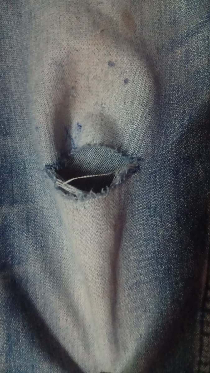 PinguisOG's tweet photo. Time to retire my favourite pant https://t.co/6TCjKURlWn