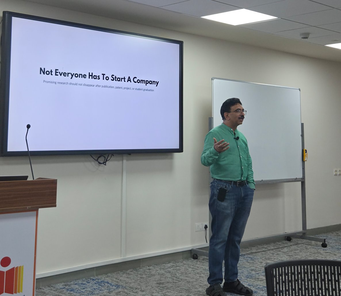 iTICIncubator's tweet photo. iTIC Incubator, IIT Hyderabad, in collaboration with Office of Dean Innovation &amp; CoCreate Ventures, hosted “Research to Impact” with Mr. Suresh Narasimha.

A practical session on turning research into collaborations, ventures and real-world impact. https://t.co/ruvdClc5ak