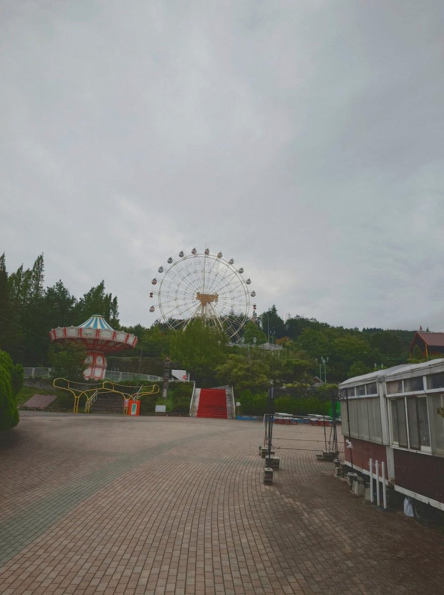 MrioFranco3's tweet photo. パワブイは…
救っている人間達の悪い一面が徐々に明らかになっていく…
人間の娯楽のためによるポケモンの大量産卵や大量捕獲、用もなければ大量廃棄…
さらにはSNSや動画等での悪い書き込みやらネガキャン…そして迫害…
それでもそんな人間達を守るべきか…
それがパワブイの課題でもある… https://t.co/9lktn9fzY6