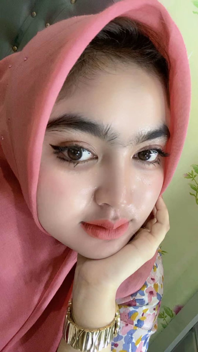 ifhaarofah's tweet photo. Panas panas gini enaknya minum es apa ya🥵 https://t.co/A6SroNxxsu