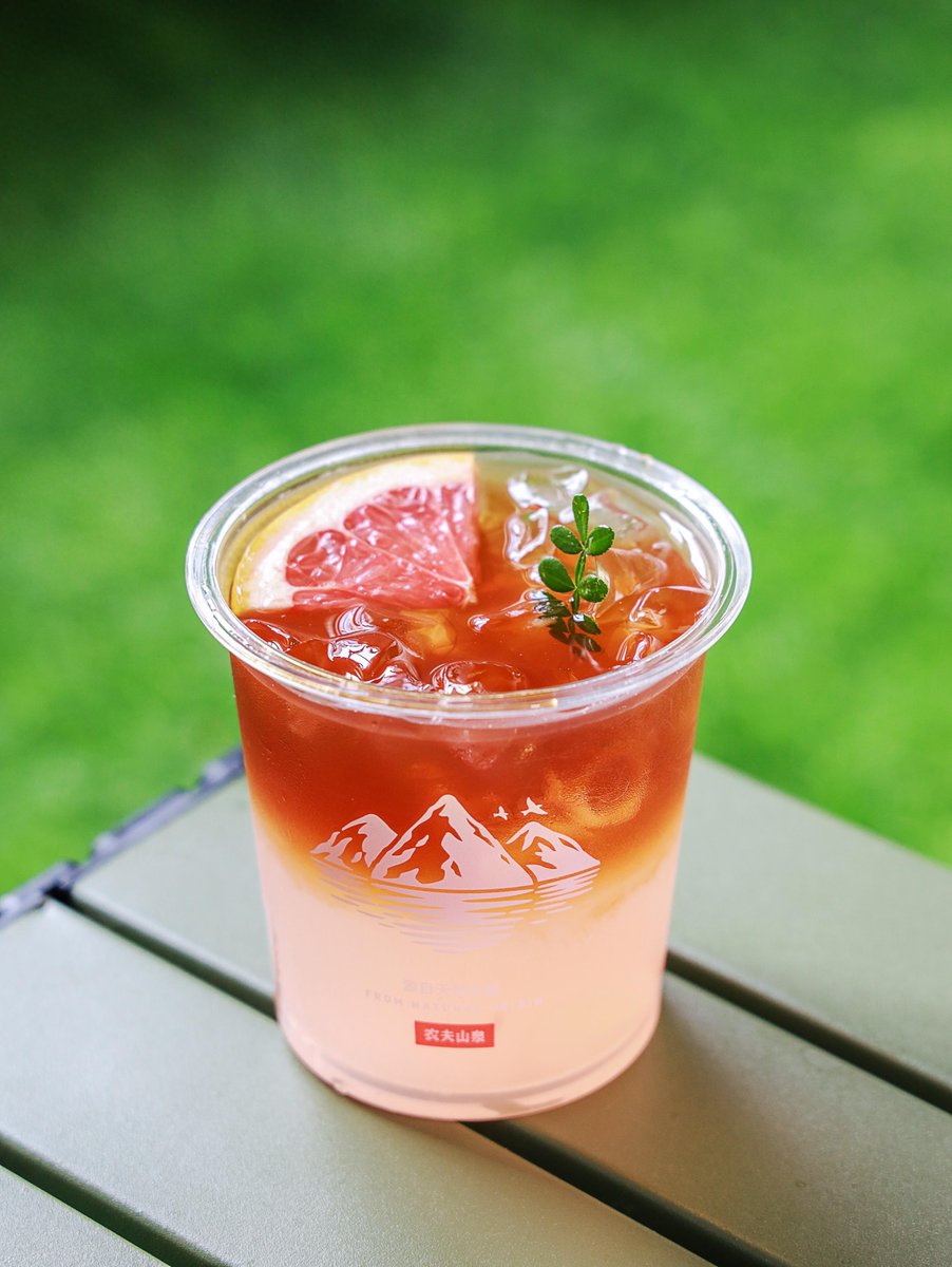 AmelaiC's tweet photo. A cool summer vibe with 芯碌牙灼梅—refreshing and vibrant!， https://t.co/bfiOYqqeqT