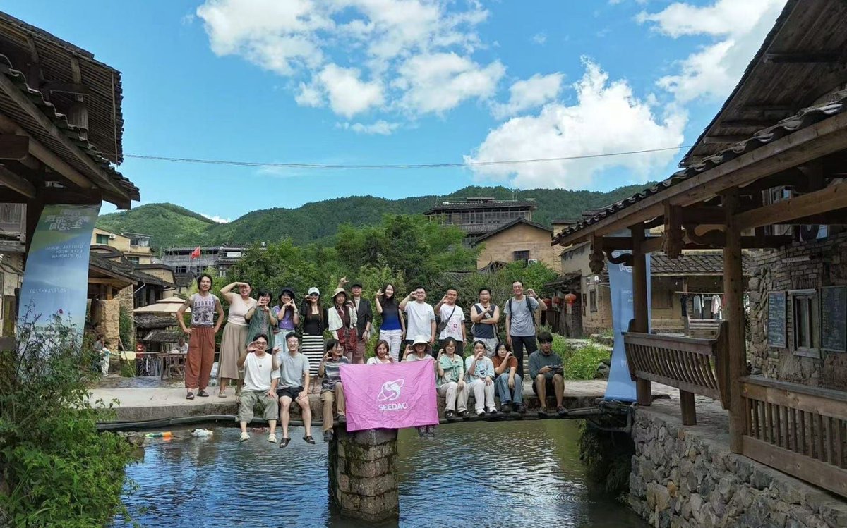 networknations_'s tweet photo. 🐦‍🔥 Our latest post is out! Helena Rong explores SeeDAO as an experiment in “exit without exiting” and institutional complementarity. 

She examines SeeDAO as a translocal community developing its own governance, shared meaning, and cultural infrastructure while remaining embedded within existing political systems.

📍 https://t.co/jm9G5srkwN
