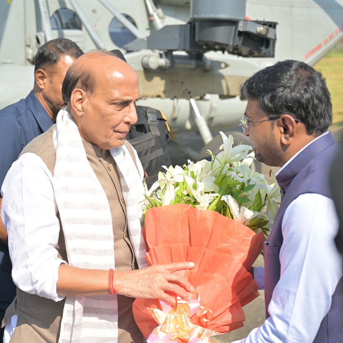 koraputdm's tweet photo. District Administration Koraput takes immense privilege and honour in extending a heartfelt welcome to the Hon’ble Union Minister of Defence, Government of India, Shri Rajnath Singh ji, on his auspicious visit to Koraput district

@DefenceMinIndia 
@CMO_Odisha 
@IPR_Odisha 
@HaeaLimited