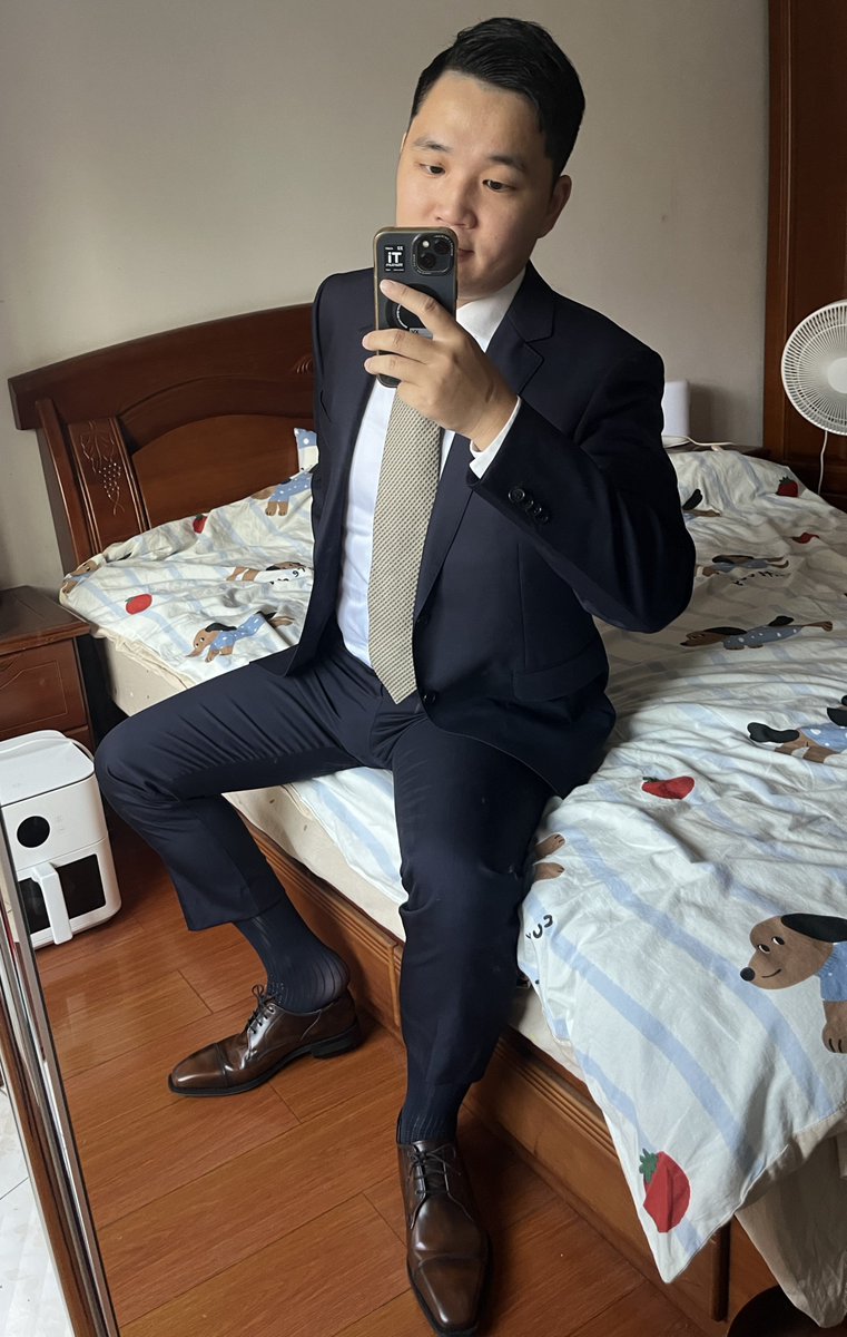 tp_neomann's tweet photo. new post's coming
#suit #正装 #正装丝袜 #人夫 #大叔控 https://t.co/myCKjHRNFW
