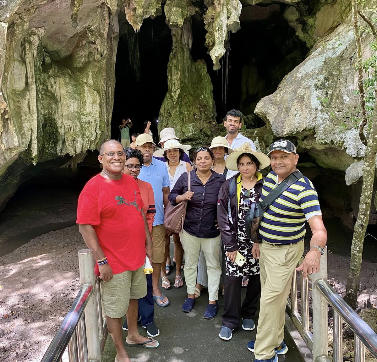 paolaodello's tweet photo. Day 3 in Langkawi was unforgettable: a Mangrove Boat Safari, ancient caves, and a stunning Eagle Square sunset. We handle the logistics so you can enjoy every moment. Next trips: Bali, Maldives, and Langkawi. DM to book. https://t.co/SGx75ikgd0