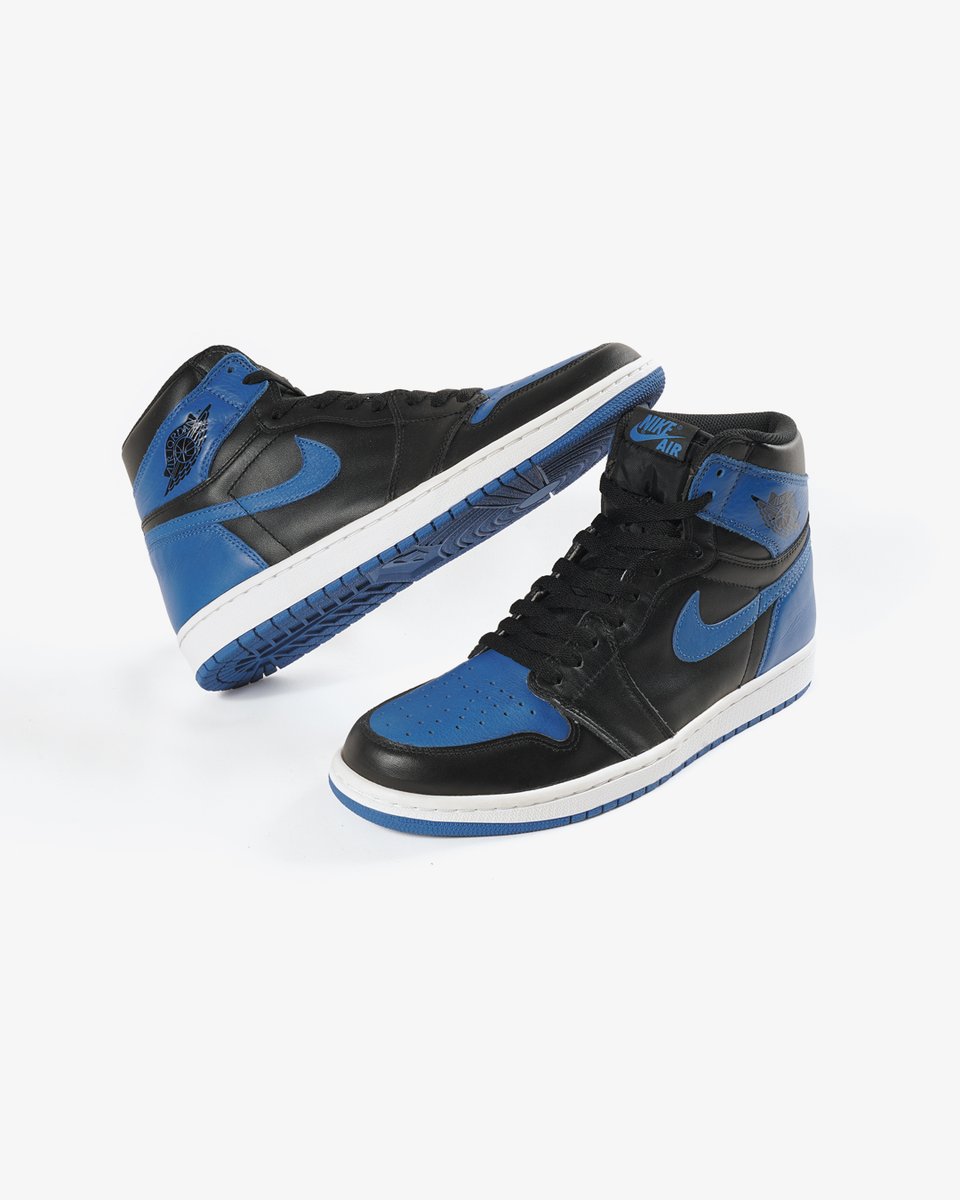 KicksLab_jp's tweet photo. 【 New Arrivals l 新入荷 】NIKE l "AIR JORDAN 1 RETRO HIGH OG -ROYAL" Black/Varsity Royal/White l Available in Store and Online Store. #KICKSLAB #キックスラボ

商品ページはこちら▼
https://t.co/mpiKbo9Hqw https://t.co/1Odv2f7s2R