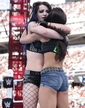 ajleearchives's tweet photo. Wrestlemania 31 https://t.co/i8lvK8enWK