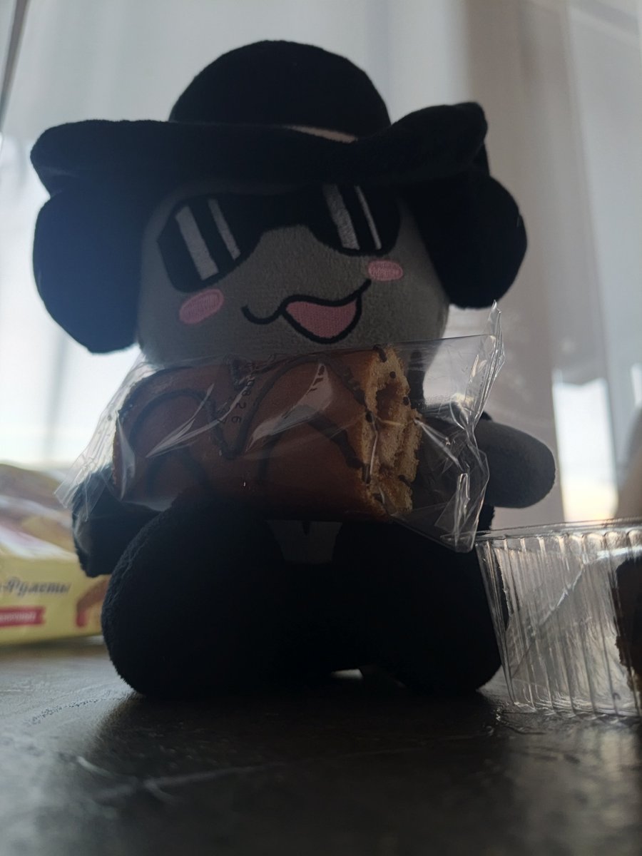 Darklenho's tweet photo. Наконец то мы доехали и заселились . боже мой , это очень крутой домик XЬ https://t.co/KZ8Rdx96I6