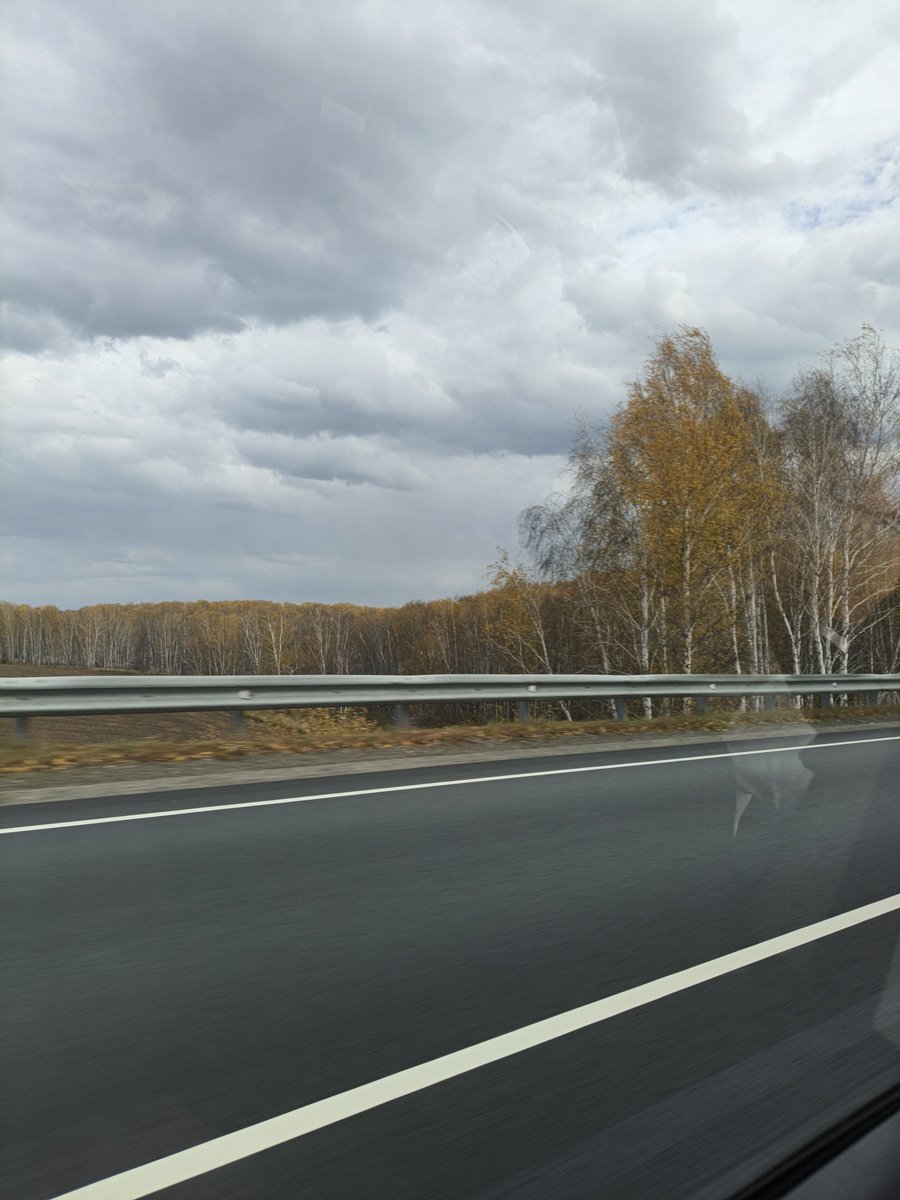 Darklenho's tweet photo. Наконец то мы доехали и заселились . боже мой , это очень крутой домик XЬ https://t.co/KZ8Rdx96I6