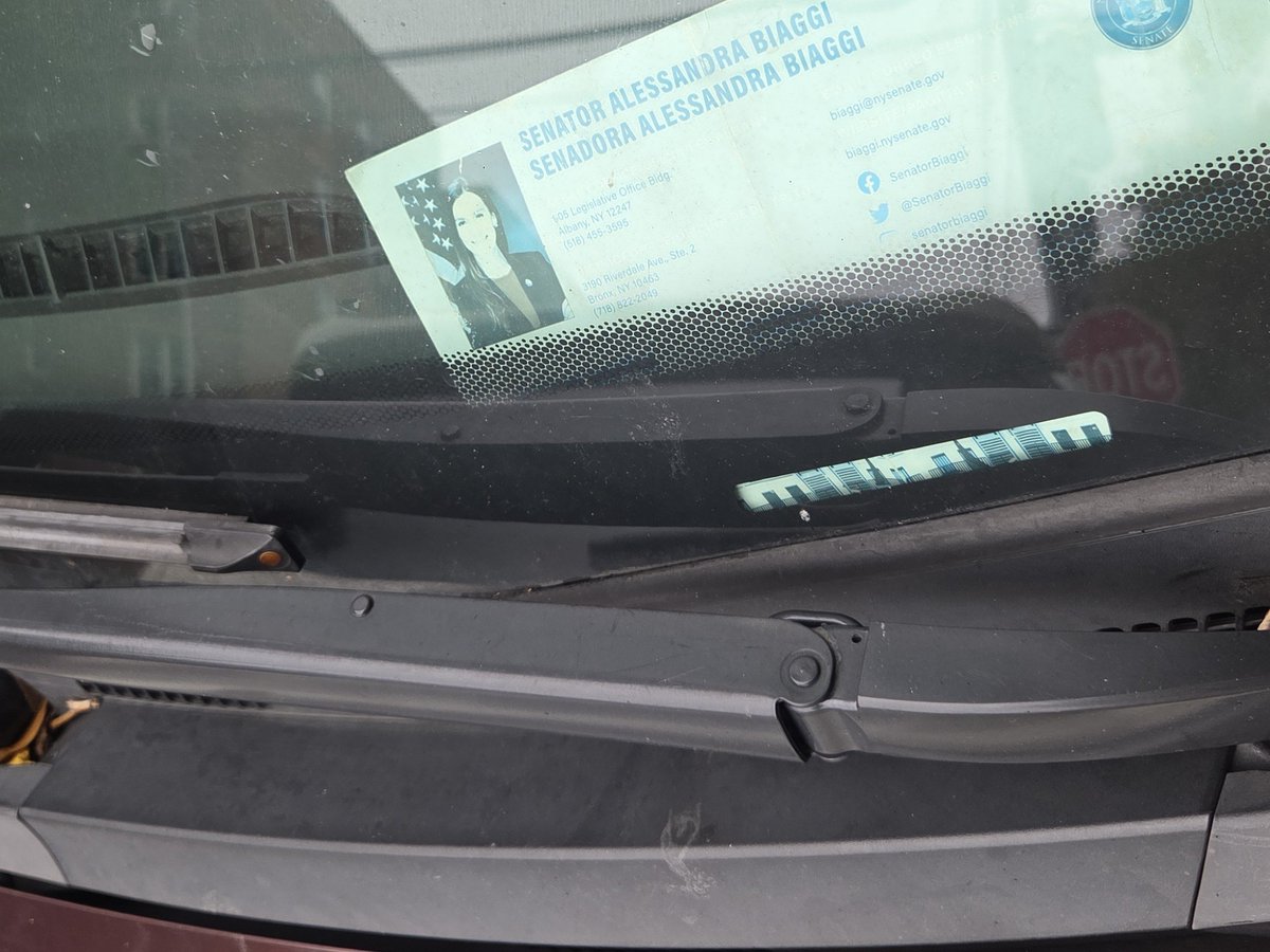 placardabuse's tweet photo. @Biaggi4NY @NotADebacle @SenatorBiaggi @NYCMayor @SDNYnews @NewYorkStateAG @BronxDAClark @NYC_DOI @NYPDTransport @NYDailyNews @JCColtin @WinnHu @dahvnyc @riverdalepress @NYSenate @NYPDnews @NorwoodNews @News12BX @bronxchronicle @errollouis @NYPDPC @bronxbp @stacydriks @JeanmarieEvelly @chayesmatthew @GloriaPazmino @GovKathyHochul @HellGateNY @TinaMoorereport @DeanMeminger @mylesmill @katehinds @GershKuntzman @NewYorkFBI @NYCMayorsOffice @NYCCouncil @StreetsblogNYC @Gothamist @THECITYNY @1010WINS @MKramerTV @Estarkmiller @katie_honan @TishJames @KaylaMamelak @curtmenefee @NYPDChiefOfDept @NJ_MVC @NYCSHERIFF Sure, this #GhostCar was directly creating a #ThreatToPublicSafety by dangerously and illegally blocking the fire hydrant, but the @NYPDnews is too committed to helping out their criminal associate to do their job to keep the community safe.

#NYPDinsurrection https://t.co/ytKd8OjkGK