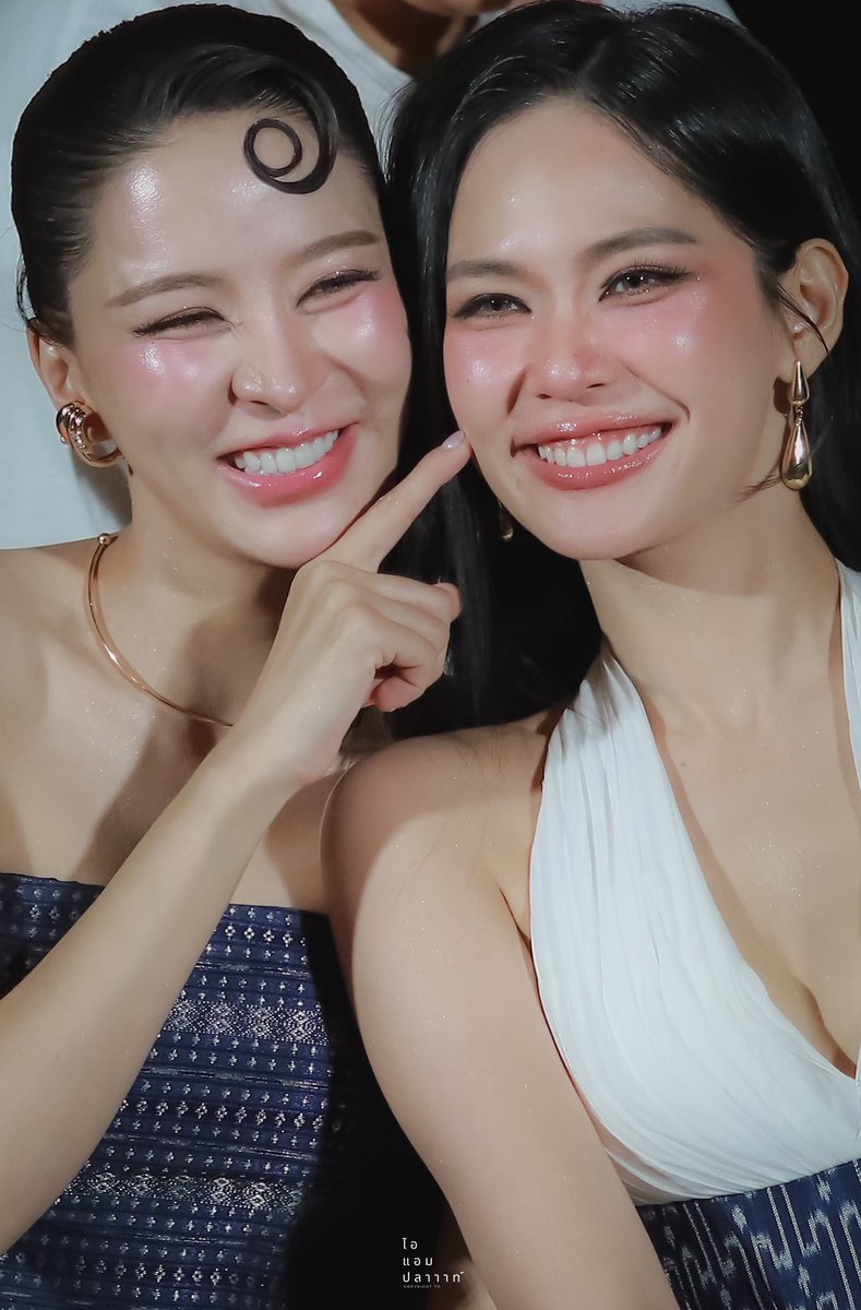 iampla_p's tweet photo. ละยิ้มกว้างทั้งคู่เลยนะ 🙂‍↕️

#puinoonbint https://t.co/QpXCD11LHP