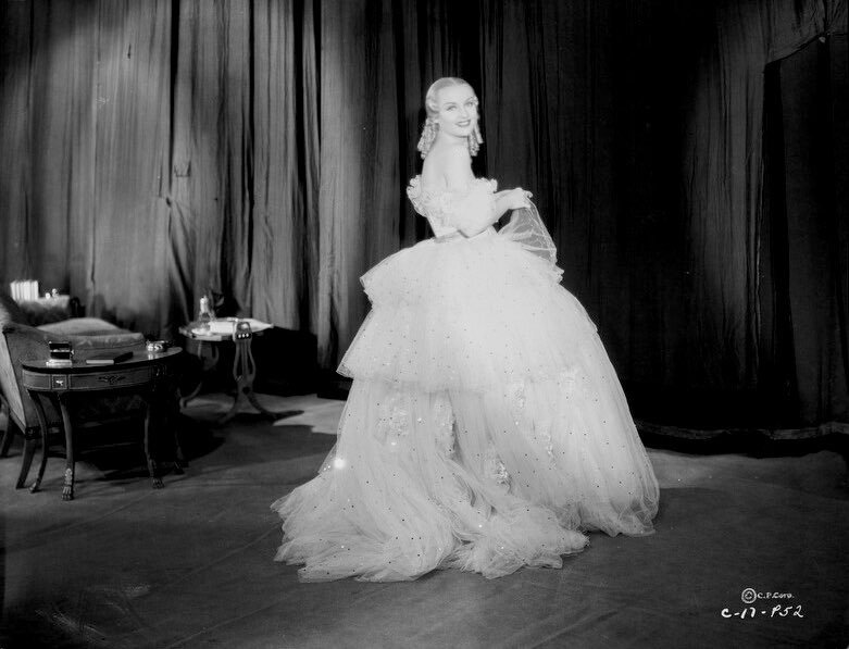 filmmementos's tweet photo. some carole lombard photos i absolutely adore https://t.co/y6ladOBeek