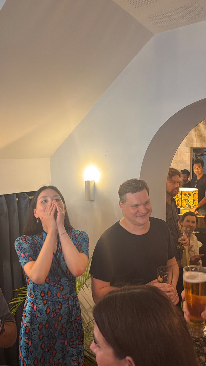 InsideDHive's tweet photo. InsideTheHive is live at the @NearProtocol Happy Hour at @token2049 🐝

The room is stacked with builders, investors and partners.

No panels. No decks just pure conversations only and we're here to capture all the buzz-worthy moments.

Spot @ilblackdragon in the clip 👀 https://t.co/m427JMnE3V