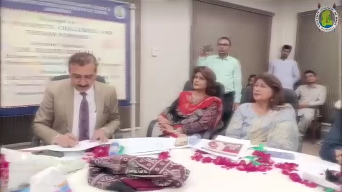 ASC_FESEA's tweet photo. Keynote speaker of the session of BISP (9 SEP 2026) Dr. Kaisar Benagli spoke on the prospects &amp; challenges to BISP during the session.  Prof. Dr. Fateh Muhammad Marri VC of @usindh presided the session. https://t.co/S7pYgEoTba