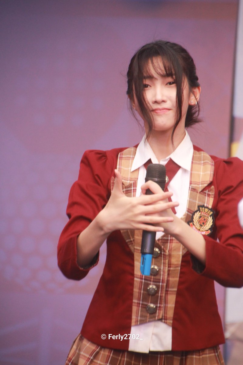 Ferly2702_'s tweet photo. Oyin @M_OlineJKT48 https://t.co/NDUXEjvm62