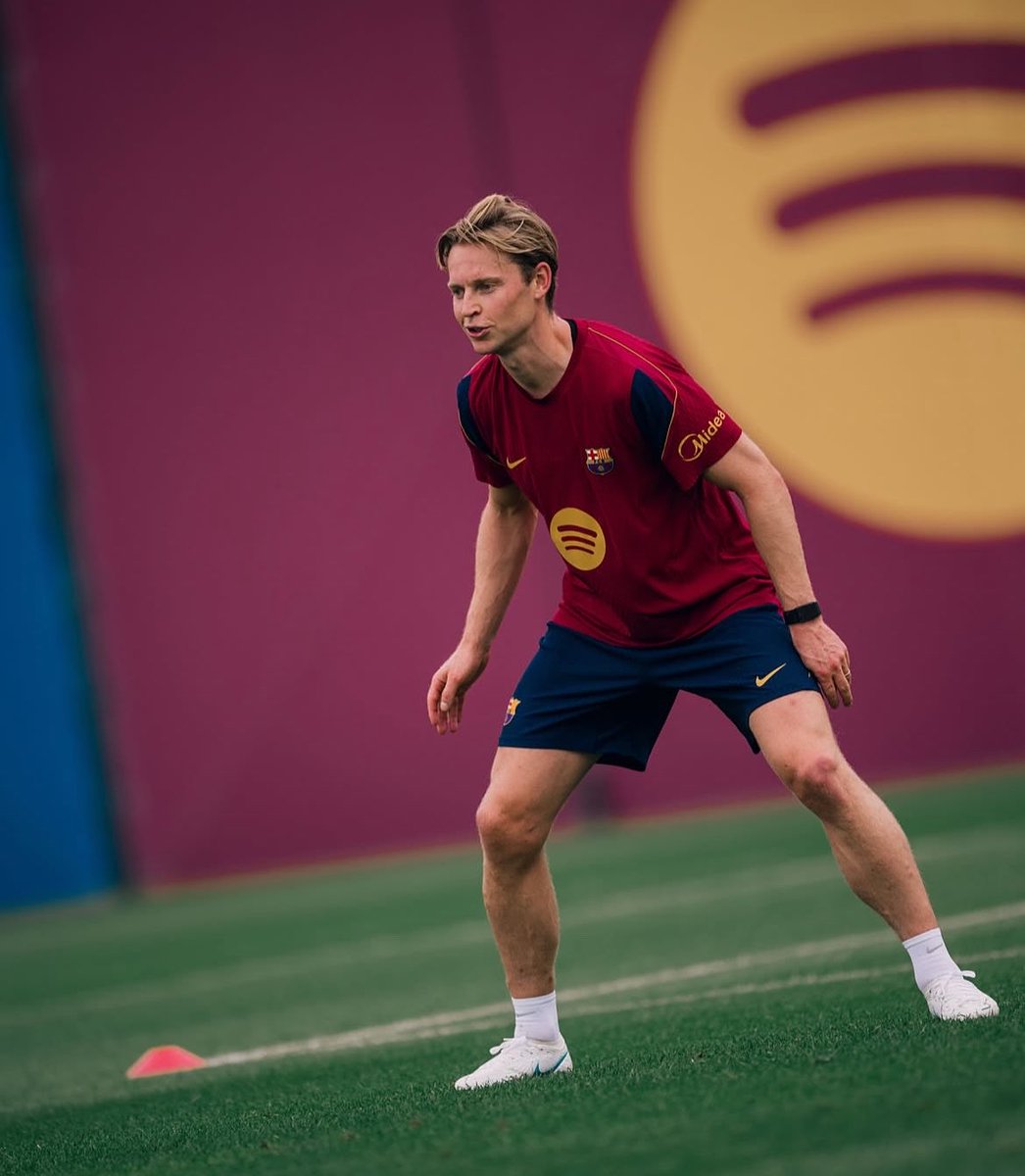 Blaugranation_'s tweet photo. De Jong est de retour à l’entraînement 🥹 https://t.co/ynML7qxyIS