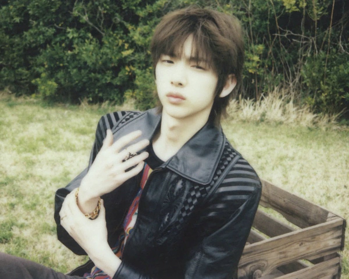 juhoontwt's tweet photo. juhoon’s prettiest look for acai ♡ https://t.co/8YKmtx3AVz