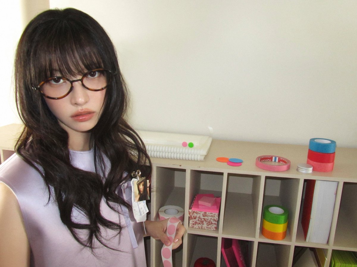 BELIFTLAB's tweet photo. #ILLIT ‘BREAK EVEN’
#GLLIT ver. - #YUNAH

I’m done wasting my time.🧾

2026.10.26 6PM (KST)
#아일릿 #BREAK_EVEN https://t.co/E0LxRezMNM