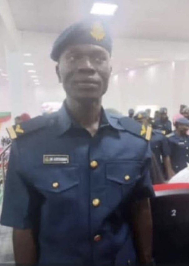 NigeriaStories's tweet photo. Photo of Some Of The Nigerian Air Force Officers Involved In Plane Crash In Igbokoda, Ondo State 💔 https://t.co/uBi2I8iE2X
