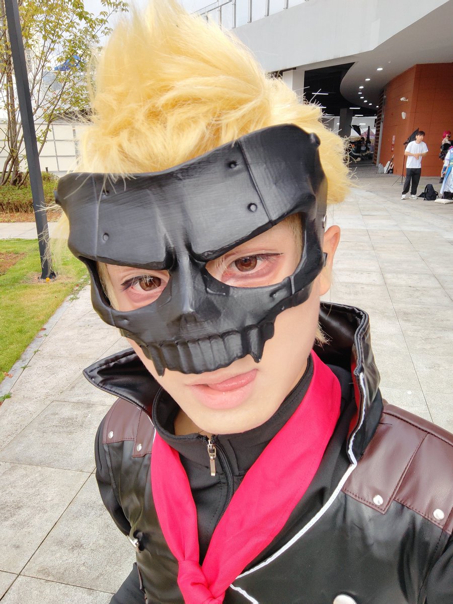 Tempestssimo's tweet photo. 有人评论说我像大眼萌妹😳 https://t.co/WC3ewEfwZk