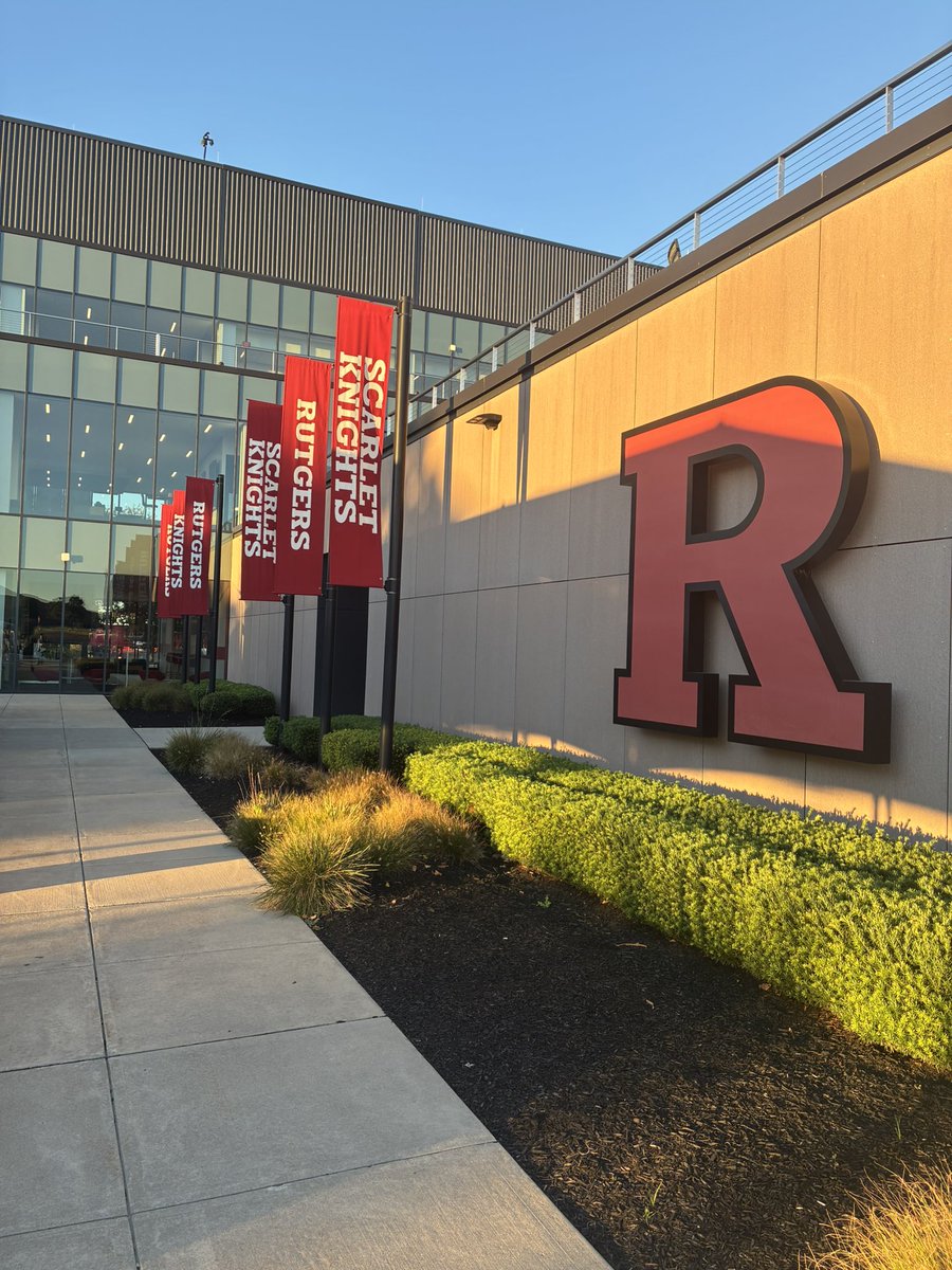 Todd_Knisley's tweet photo. Day 365-what a first year with @RUAthletics! Family transition complete. Blueprint and strategy built. Now, continue executing, building, and positioning Rutgers Athletics for success.Thankful for our fans and supporters who welcomed my family to the Banks.The future is bright ⚔️ https://t.co/D6THEaXYXY