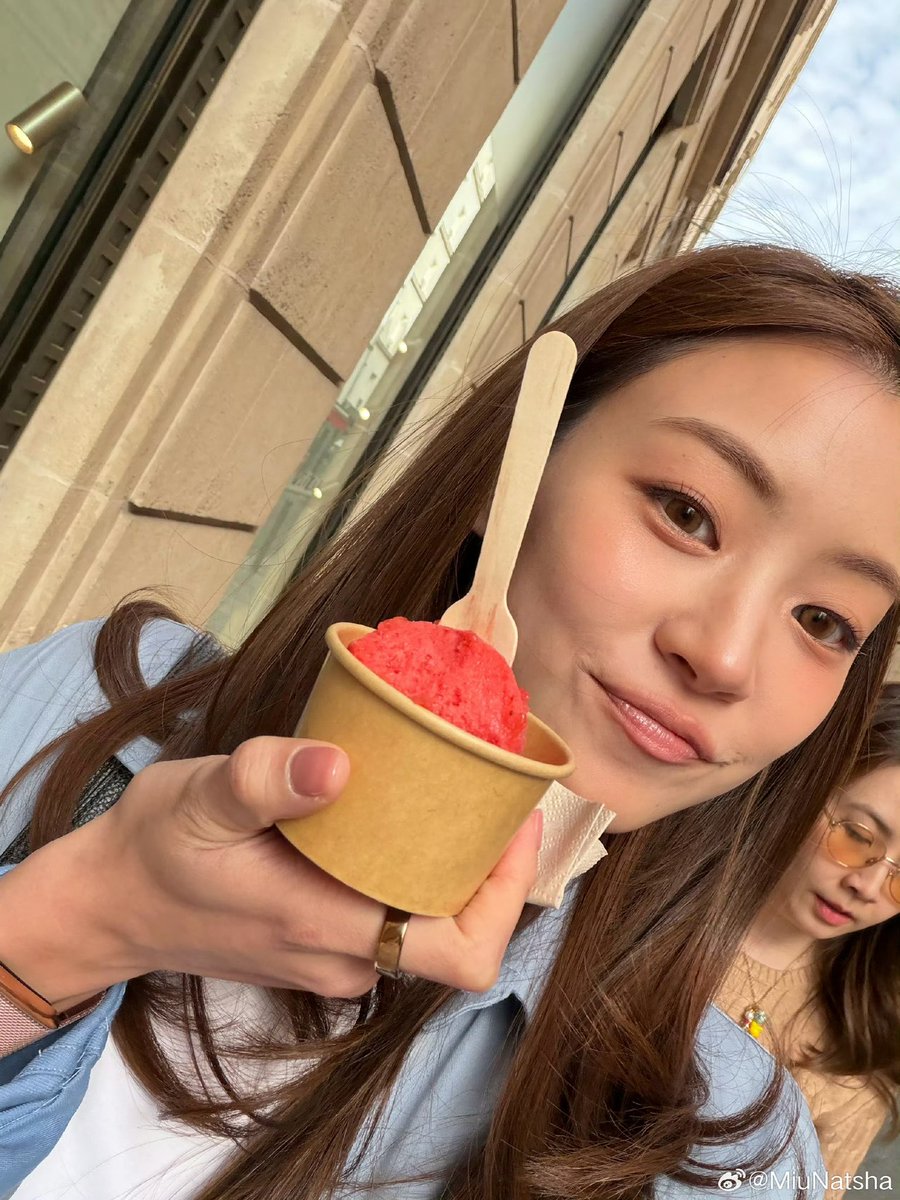 LenaMiu25_phofc's tweet photo. Miu Natsha Weibo update 06/10/2569 (2026) yumyum😋 

X
#CHANELSS27xLenaMiu 
#MiuNatsha 
#CHANELSpringSummer @CHANEL https://t.co/eaWxhwrjrp