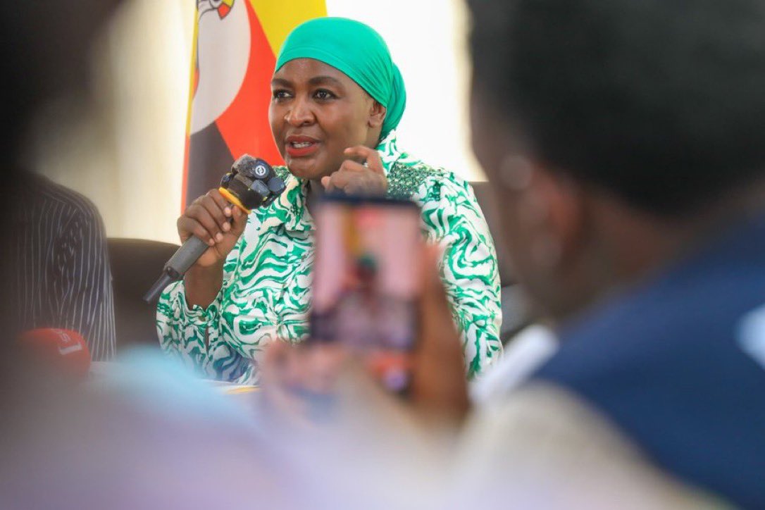LanyeroOkot's tweet photo. Ahead of Uganda’s Independence Day, Hajjat Hadija Namyalo has urged Ugandans to put the country first, protect our peace and remain united despite political differences. Our independence gains must be preserved for generations to come. 🇺🇬
#ONCUpdates https://t.co/NVTH6SYaKt