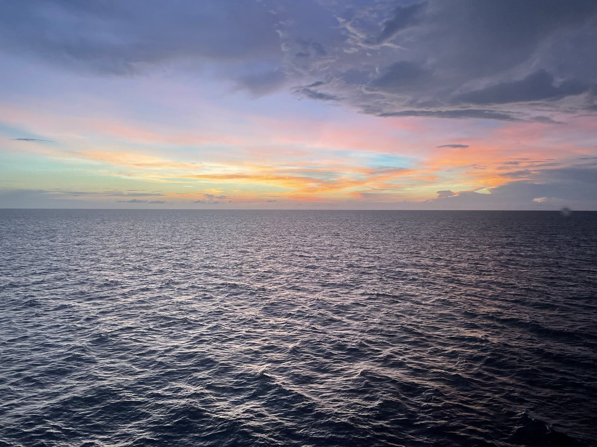 OfsrGm's tweet photo. Always beautiful. #AHTS #offshorelife https://t.co/K8UivmUbrQ