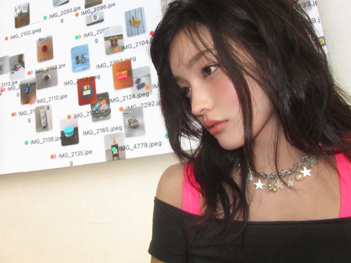BELIFTLAB's tweet photo. #ILLIT ‘BREAK EVEN’
#GLLIT ver. - #IROHA

I’m done wasting my time.🧾

2026.10.26 6PM (KST)
#아일릿 #BREAK_EVEN https://t.co/6Z7xWdtd8e