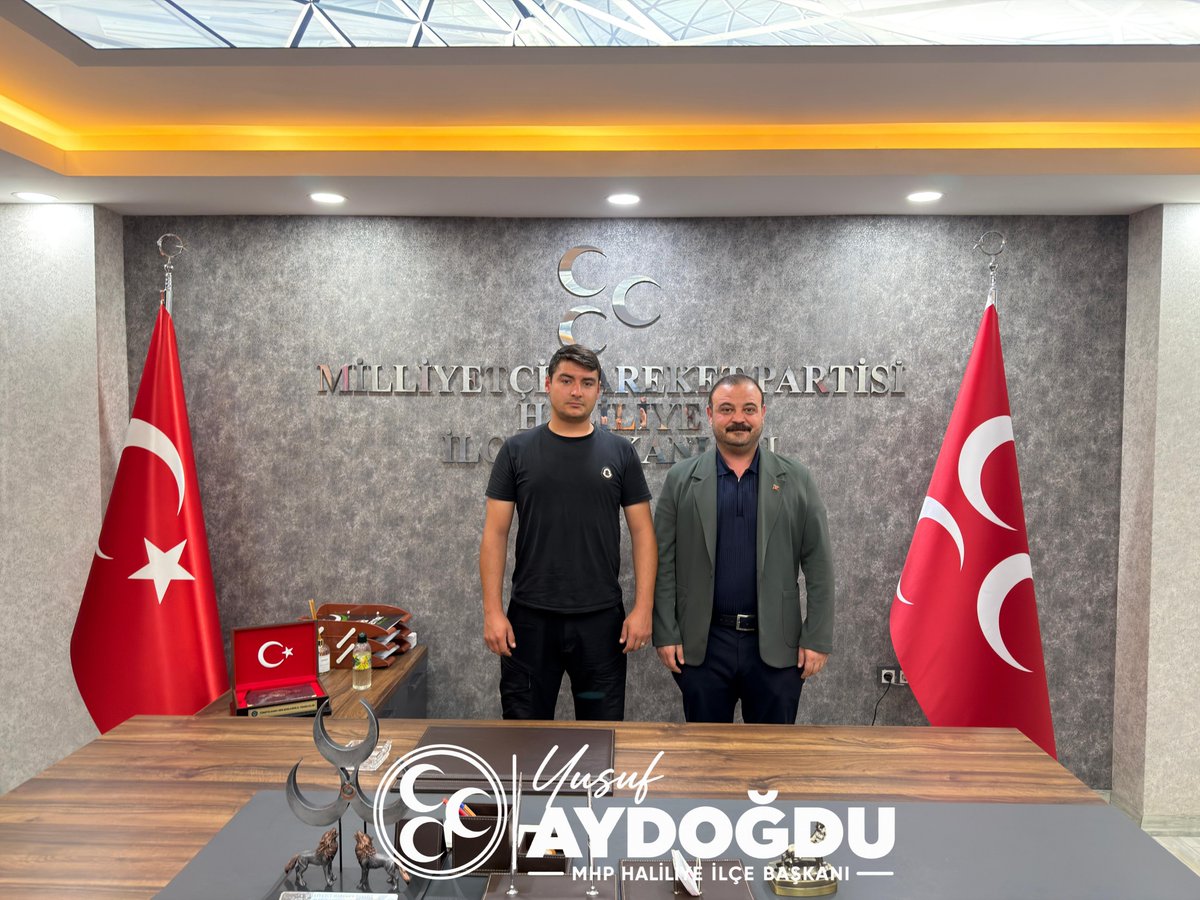 MHPhaliliyeurfa's tweet photo. Geçmiş dönem Avcılar Ülkü Ocakları Teşkilat Başkanımız ve Malazgirt Savunma Görevlisi Uğur Canıtez, İlçe Başkanımız Sayın Yusuf Aydoğdu’yu ziyaret etti, başarılarını devamını diledi.
@MHP_Bilgi 
@dbdevletbahceli 
@Sanliurfa_MHP 
@eczosmanmutlu 
@yusufaydogduu 
#mhp https://t.co/GtL3x3RlNZ