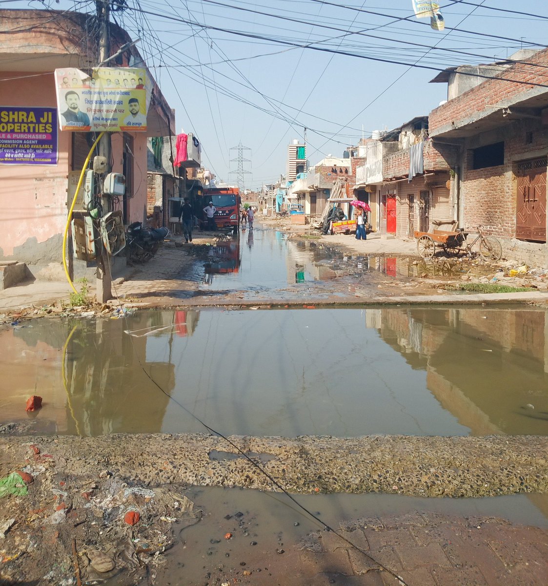 YTKDIndia's tweet photo. It’s 2026 and this is the condition of Faridabad, Haryana.

How it is.                             How it should be https://t.co/hiwgmL8iZ7