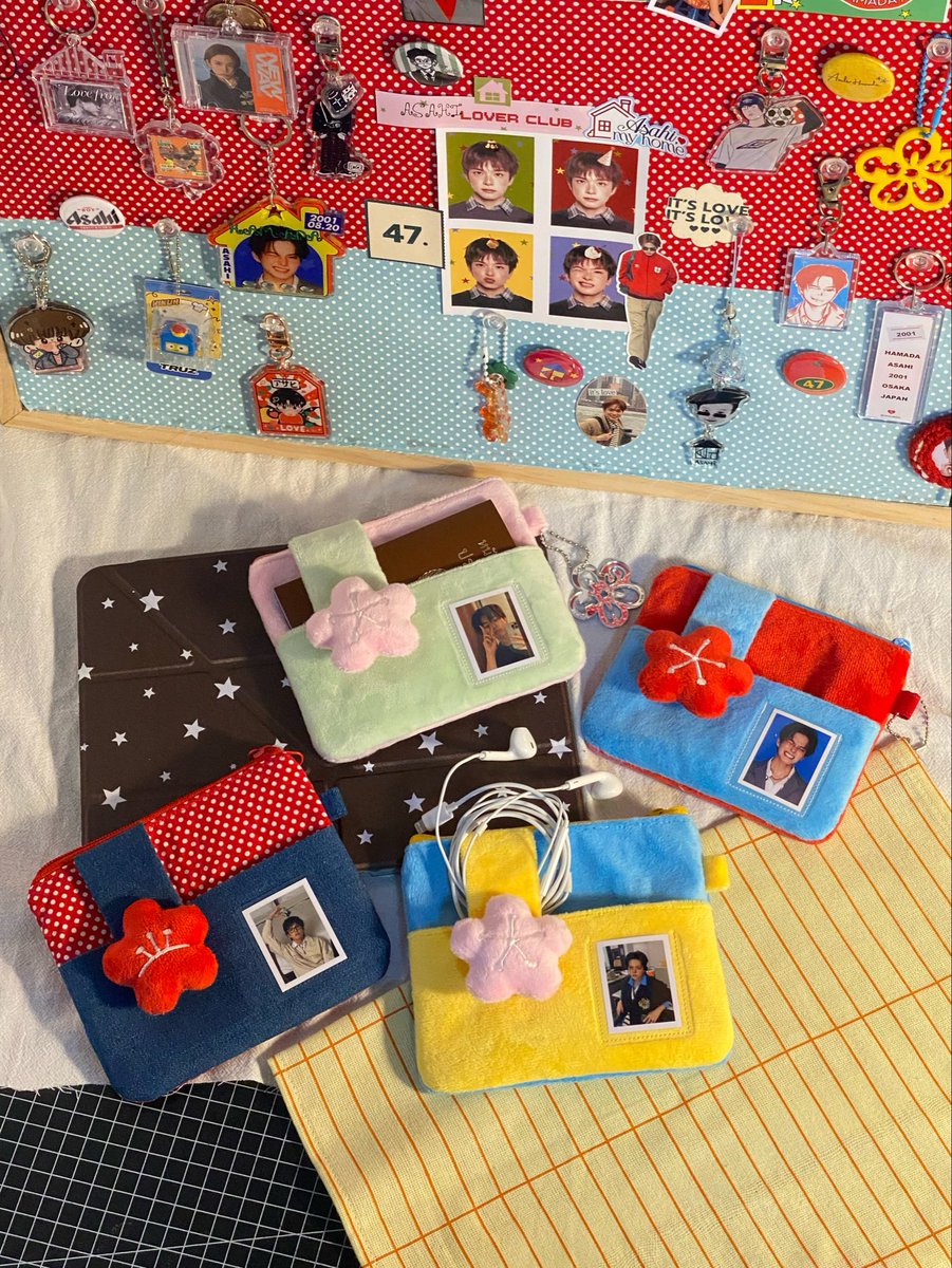 shiga_kwang95's tweet photo. แว๊บไปเย็บกระเป๋าใบใหม่มาค่า 🪡🧵 เจอกันที่ ( #YOLOARTFEST2026 ) นะคะ! https://t.co/jWmPpOIzBg