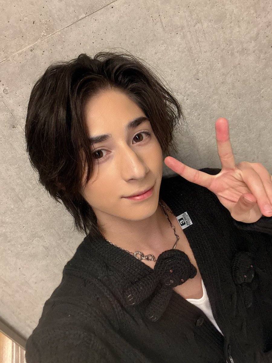RISUTO_S0504's tweet photo. 初インスタライブ
ありがとうございました！
すごく楽しかったので
またやりたいです！✨

#崎元リストファンファーレ

アーカイブを見ていただければハッシュタグの意味がわかります笑↓
 https://t.co/psYYfwaCLu https://t.co/mcndZWMe2C