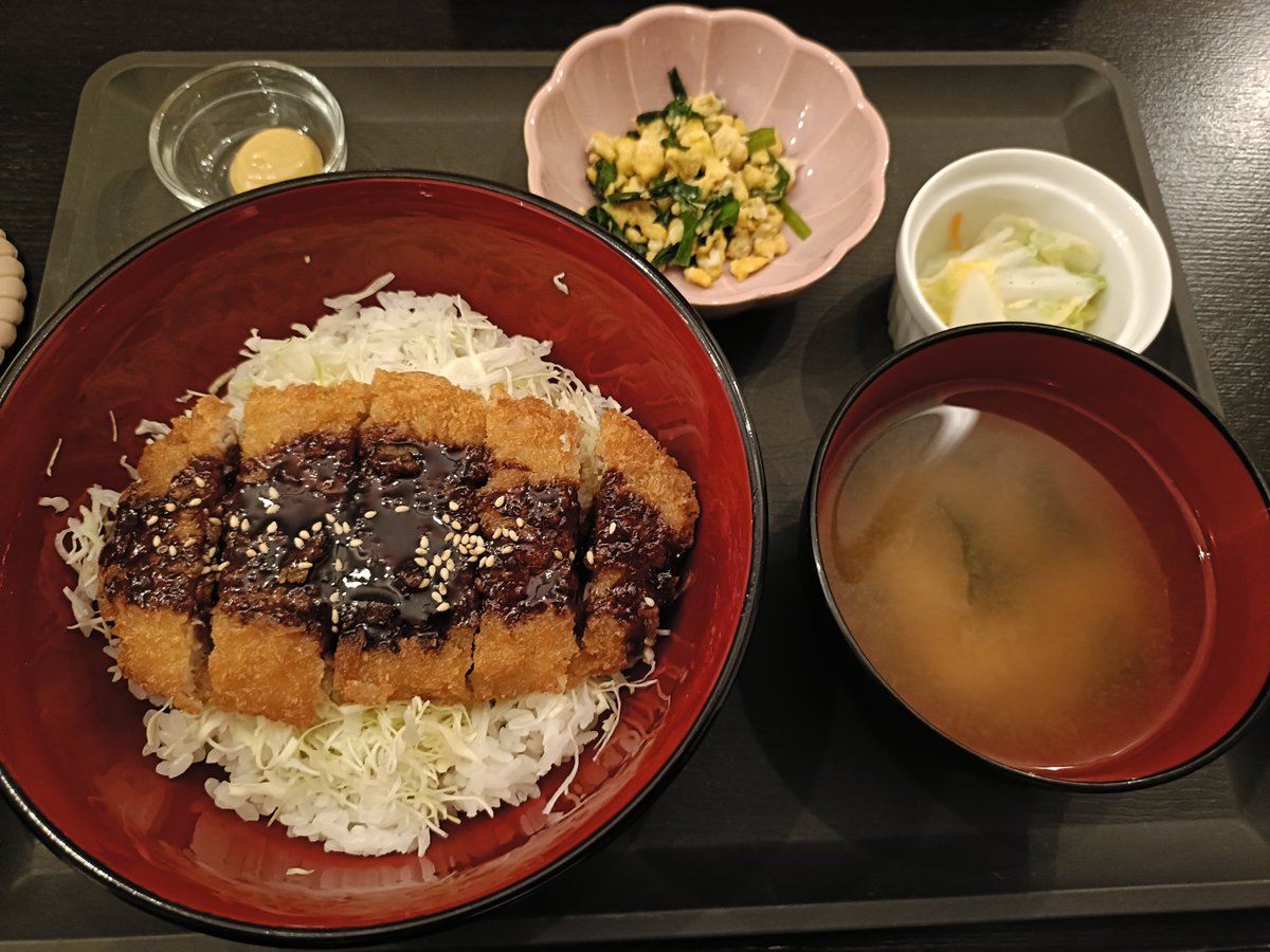 su_u_do_n's tweet photo. ←晩飯1食目
→晩飯2食目(明日の分)
#メイド喫茶Charlotte https://t.co/Fw63t5Zcg5