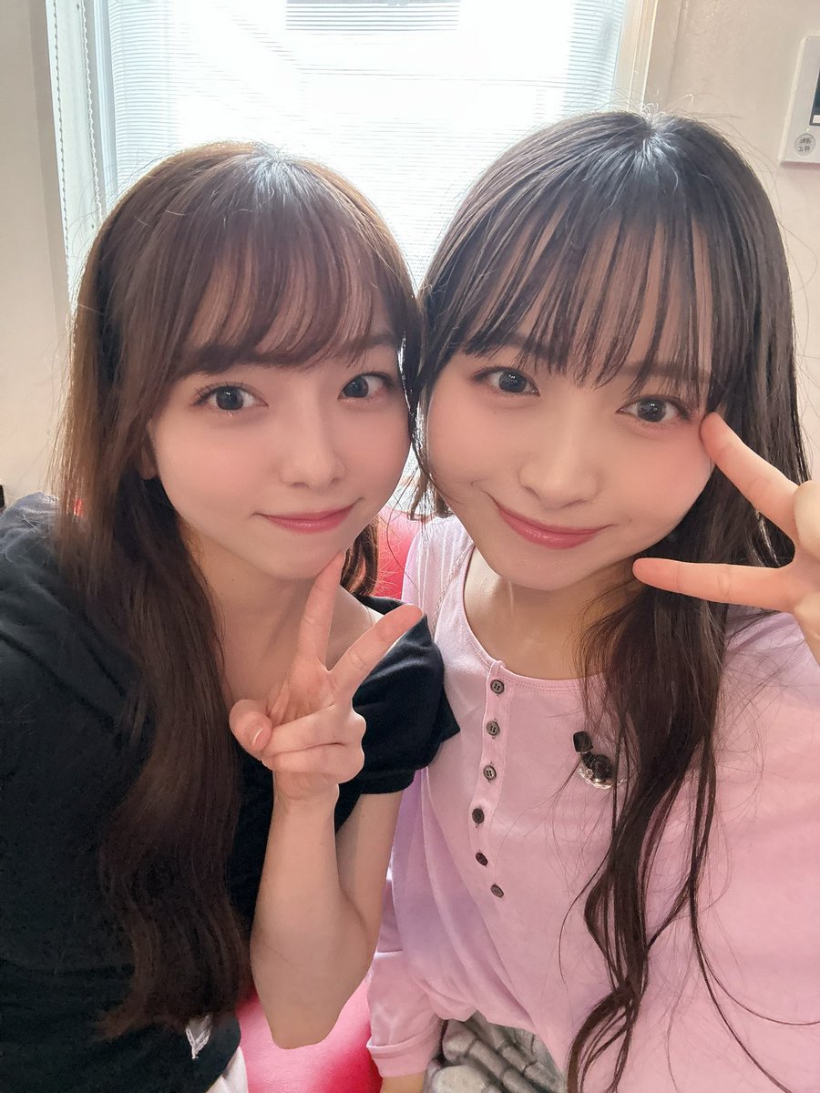 hirari__nishida's tweet photo. #ウタドリ バンドリハでした🌸
10/18の本番まで2週間きっているんですね…！
今日のリハを踏まえて、さらにブラッシュアップしていけるように頑張ります✊

with ありさちゃん♡

🎤 https://t.co/NY9NVyPpGx https://t.co/m4MtXIk0yx