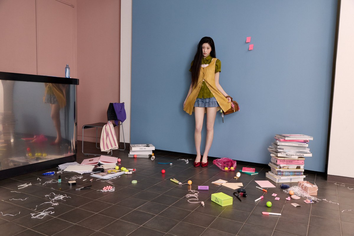 BELIFTLAB's tweet photo. #ILLIT ‘BREAK EVEN’
#GLLIT ver. - #WONHEE

I’m done wasting my time.🧾

2026.10.26 6PM (KST)
#아일릿 #BREAK_EVEN https://t.co/tkKvUQ84w0