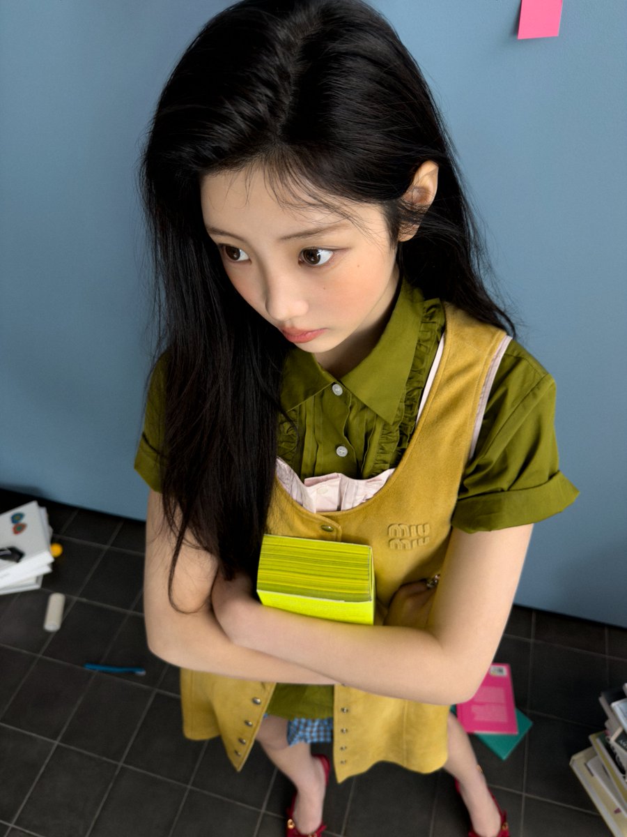 BELIFTLAB's tweet photo. #ILLIT ‘BREAK EVEN’
#GLLIT ver. - #WONHEE

I’m done wasting my time.🧾

2026.10.26 6PM (KST)
#아일릿 #BREAK_EVEN https://t.co/MHEcSiiaAM