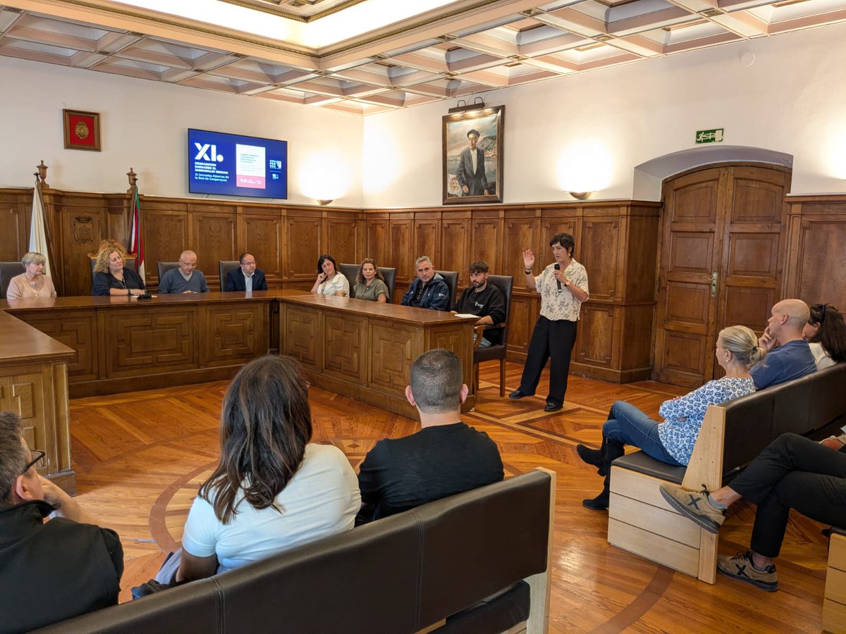 DebakoUdala's tweet photo. 🌍 Debak Estatuko zortzi geoparketako alkate eta ordezkariak hartu ditu gaur.

🤝 La recepción se ha celebrado en la antesala de las XI Jornadas Abiertas de la Red Española de Geoparques.

Albistea 👉 https://t.co/B0JogzrlQv

Noticia 👉 https://t.co/EvzTPObPP9

#deba #debakoudala https://t.co/9UToVbkKcA